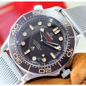 Omega Seamaster ‘007 - No Time to Die’ สาย 2 เส้น