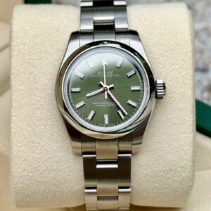 Rolex Oyster perpetual 26 olive green Ref.176200