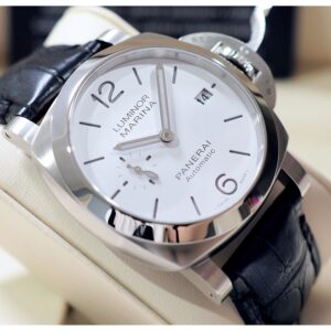 Panerai Luminor Quaranta 40mm White PAM01371