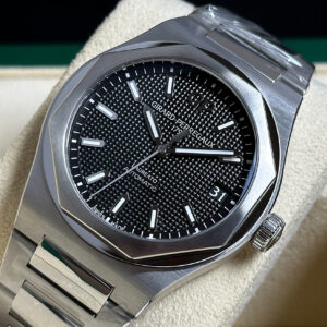 New! Girard Perregaux Laureato 42mm Black