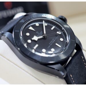 Tudor Black Bay Ceramic 41mm สาย 2 เส้น