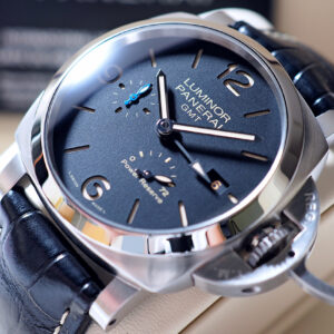 Panerai PAM1321 44mm GMT Power Reserve