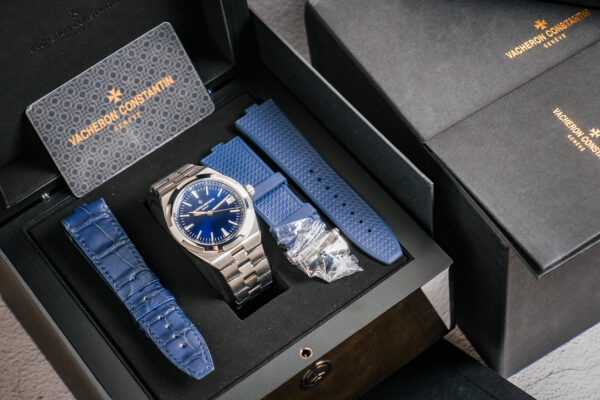 Vacheron Constantin Overseas 4500V Blue Dial 2019 - Image 11