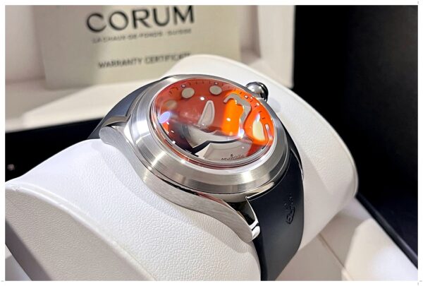 Corum Bubble 47mm Automatic Date หลังเปลือย - Image 2