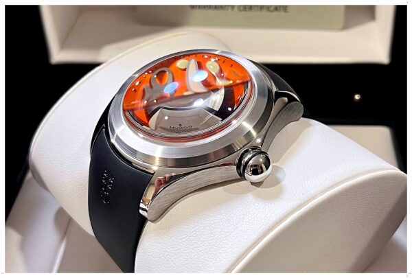 Corum Bubble 47mm Automatic Date หลังเปลือย - Image 3