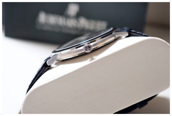 AP Jules Audemars Extra-Thin 39mm White Gold - Image 4