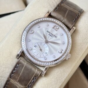 Patek Philippe 4959G-001 Calatrava  White Gold Mother of Pearl Diamond 31mm  Ref.4959G-001