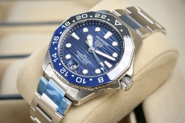 Brand New 100% TAG HEUER AQUARACER PROFESSIONAL 300 GMT&DATE  REF.WBP5114.BA0013 - Image 4