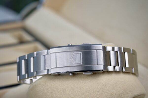 Brand New 100% TAG HEUER AQUARACER PROFESSIONAL 300 GMT&DATE  REF.WBP5114.BA0013 - Image 10