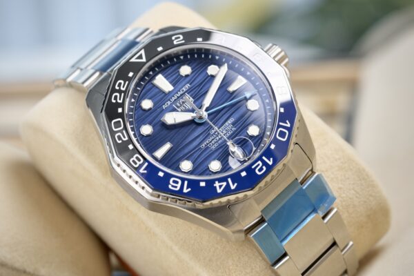 Brand New 100% TAG HEUER AQUARACER PROFESSIONAL 300 GMT&DATE  REF.WBP5114.BA0013 - Image 6