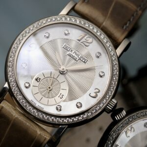 Patek Philippe 4959G-001 Calatrava  White Gold Mother of Pearl Diamond 31mm