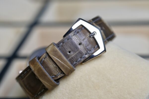 Patek Philippe 4959G-001 Calatrava  White Gold Mother of Pearl Diamond 31mm - Image 11