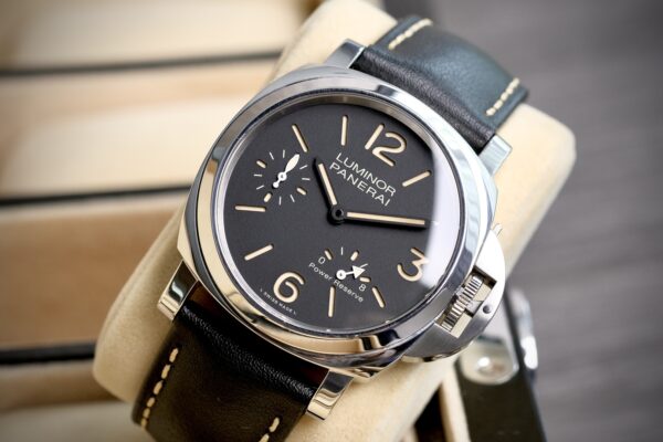 Panerai Luminor Marina 8Days Power Reserve  PAM 795