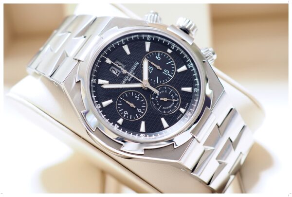 Vacheron Constantin Overseas Chronograph 42mm 49150 (2nd Gen) Black Dial - Image 5