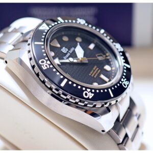 Grand Seiko Diver 600m Hi-Beat Titanium 46.9mm