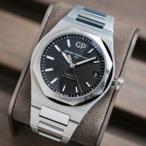 Girard Perregaux Laureato Black 2023