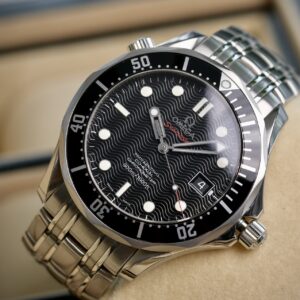 Omega Seamaster Diver 300M Black Wave Dial ref.212.30.41.20.01.002