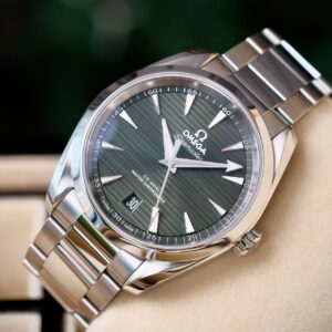 99% New Omega Aqua Terra 38mm Full set2025 Ref. 220.10.38.20.10.003
