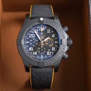 Breitling Avenger Hurricane Carbon (Ref. XB1210E4/BE89)
