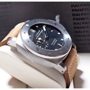 NOS!! Panerai Luminor Submersible 3 Days Titanium 47mm PAM305 Y-2009